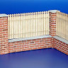 Plus model 215 Fence with underpinning 1:35
