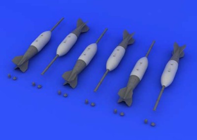 Eduard 672057 M117 bombs early