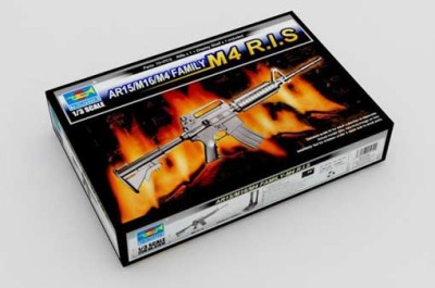 Trumpeter 01910 Американский Автомат AR15/M16/M4 M4R.R.I.S 1/3