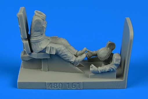 Aerobonus 480161 Modern British Army Driver for BAE Warrior 1/48