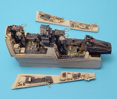 Aires 4226 F-4G Wild Weasel cockpit set 1/48