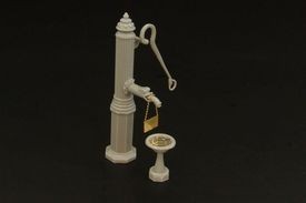 Hauler HLF48013 City water pump 1/48