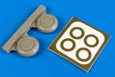 Aires 4559 TBD-1 Devastator wheels &amp; paint masks 1/48