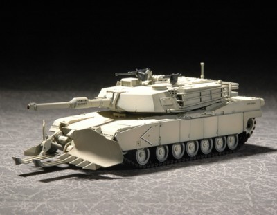 Trumpeter 07277 Танк М1А1 Абрамс с минным тралом 1/72