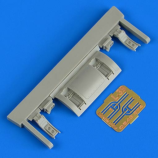 QuickBoost QB48884 L-39 Albatros open footsteps (TRUMP) 1/48
