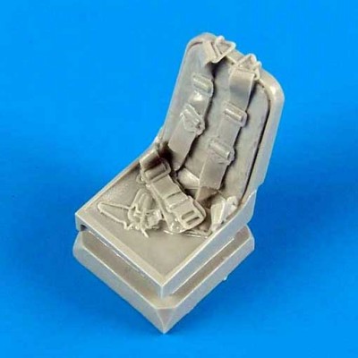 QuickBoost QB32111 Me 262A seat with seatbelts 1/32