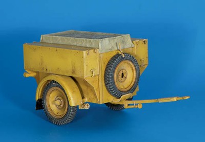 Plus model 257 German trailer Sd. Ah.53 1:35