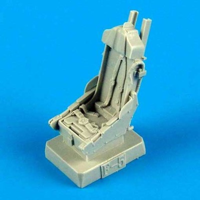 QuickBoost QB48484 F-5E seat with safety belts 1/48
