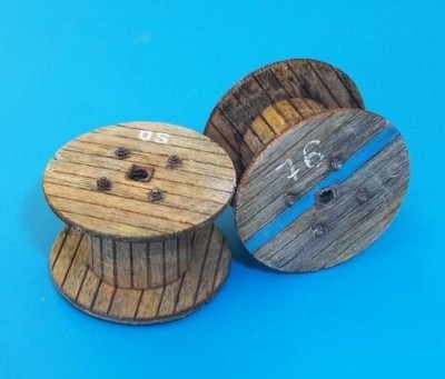 Plus model 4049 Small cable reel 1:48