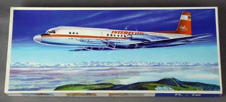Veb Plasticart Ил-18 1/100
