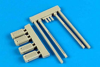 Wheelliant 132008 US. Navy polyurethane wheel chock NWC-4/5 - early type 1/32