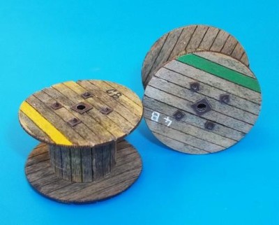 Plus model 4050 Cable reels - big 1:48