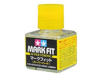Tamiya 87205 Mark Fit Super Strong Жидкость для приклейки декалей 40мл