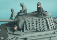 Tank T-35005	Немецкие танкисты СС, лето 1940-45.Две фигуры.