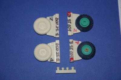 CMK B35009 Quad Ford 4x4 wheels10,5x20 Cros FirestoneITA 1/35