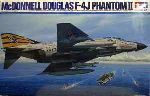Tamiya 60306 F-4J PHANTOM II 1/32