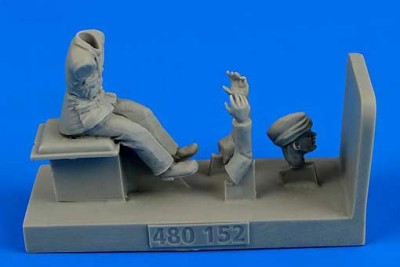 Aerobonus 480152 WWII RAF Driver for Albion Fueller 1/48