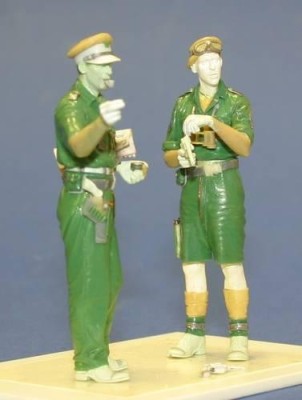 CMK F35189 British 8. th Army Tank Crew (2fig) 1/35
