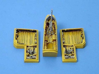 Aires 7066 F-84G THUNDERJET wheel bay 1/72