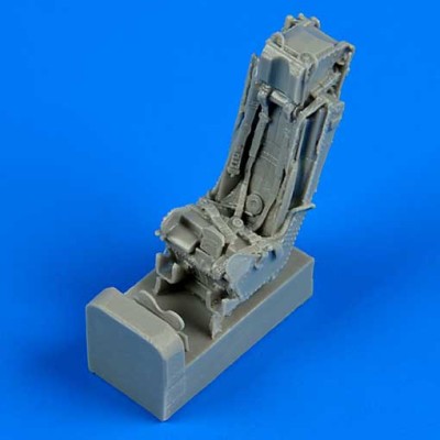QuickBoost QB72435 Hawker Hunter ejection seat with safety belts 1/72