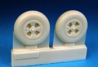 Barracuda Studios BCR48151 British 4-Slot 32' Mainwheels - Block Tread 1/48