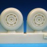 Barracuda Studios BCR48151 British 4-Slot 32' Mainwheels - Block Tread 1/48