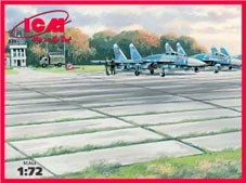 ICM 72214 Советские плиты аэродромного покрытия ПАГ-14 1/72