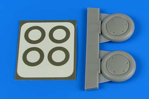 Aires 4717 Gloster Gladiator wheels & paint masks (RDN) 1/48
