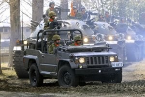 Trumpeter 05519 JGSDF type 73 Light Truck (Recon)