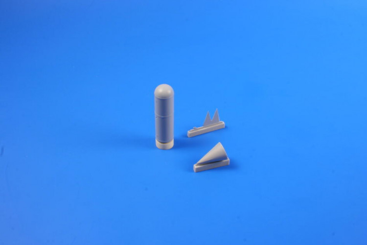 CMK 4300 WWII Luftwaffe 900L Drop Tank (2 pc) 1/48