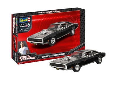 Revell 07693 Автомобиль ФОРСАЖ Fast &amp; Furious - Dominic's 1970 Dodge Charger 1/25