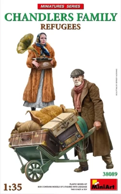 Miniart 38089 Refugees - Chandlers Family (2 fig.&amp; luggage) 1/35