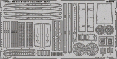 Eduard 48695 Su-24M Fencer D exterior