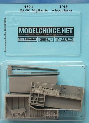 Aires 4304 RA-5C Vigilante wheel bay 1/48