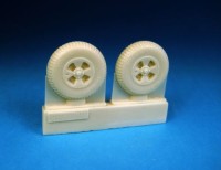 Barracuda Studios BCR48216 de Havilland Hornet Mk.I/Mk.II/Sea Hornet F.20/NF.21 32' 4 slot main wheels with staggered block tread tyres 1/48