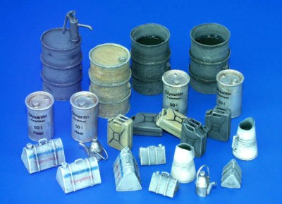 Plus model 115 Fuel-stock equipment, Germany - WWII 1:35