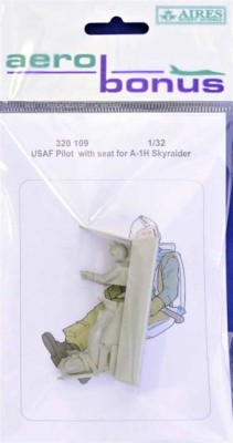 Aerobonus 320109 USAF Pilot w/ seat for A-1H Skyraider 1/32
