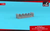Armory ARAW14327 Lockheed SR-71A Blackbird late type wheels with weighted tires 1/144