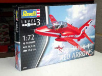 Revell 04921 Самолёт лёгкий штурмовик Hawk T1 Red Arrows 1/72
