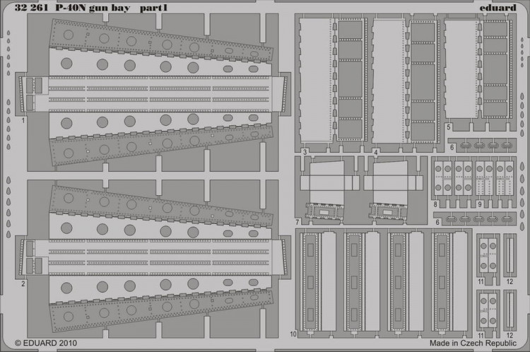 Eduard 32261 P-40N gun bay