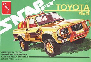 AMT 1114 1980 Toyota Hilux SR5 Pickup (Snap Kit) 1/25