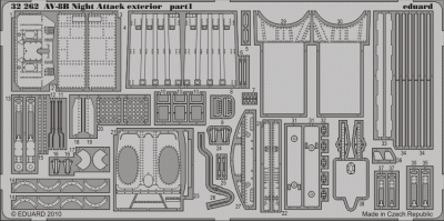 Eduard 32262 AV-8B Night Attack exterior