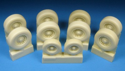 Barracuda Studios BCR48238 Rockwell B-1B Lancer Main and nose wheel set (designed to be used with Monogram and Revell kits) 1/48
