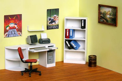 Plus model 224 PC station 1:35